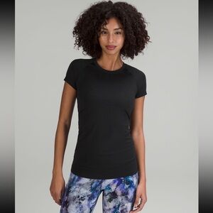 Swiftly Tech Short-Sleeve Shirt 2.0 Size 8